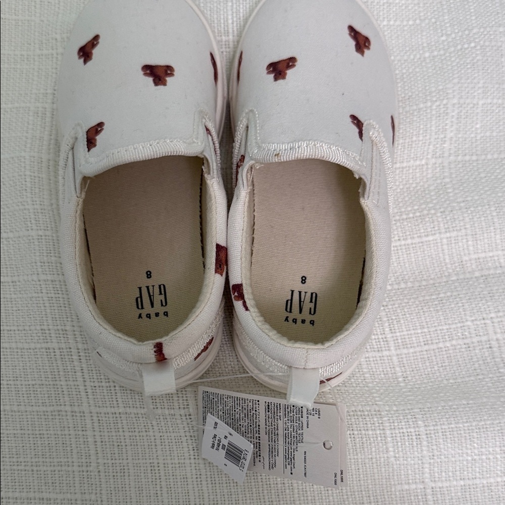 GAP Kids White Slip-On Sneakers with Bear Design - Picture 2 of 3
